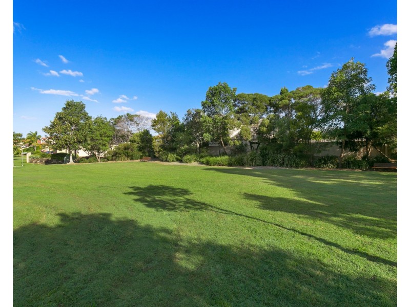 18 Breakspear Road, Molendinar QLD 4214