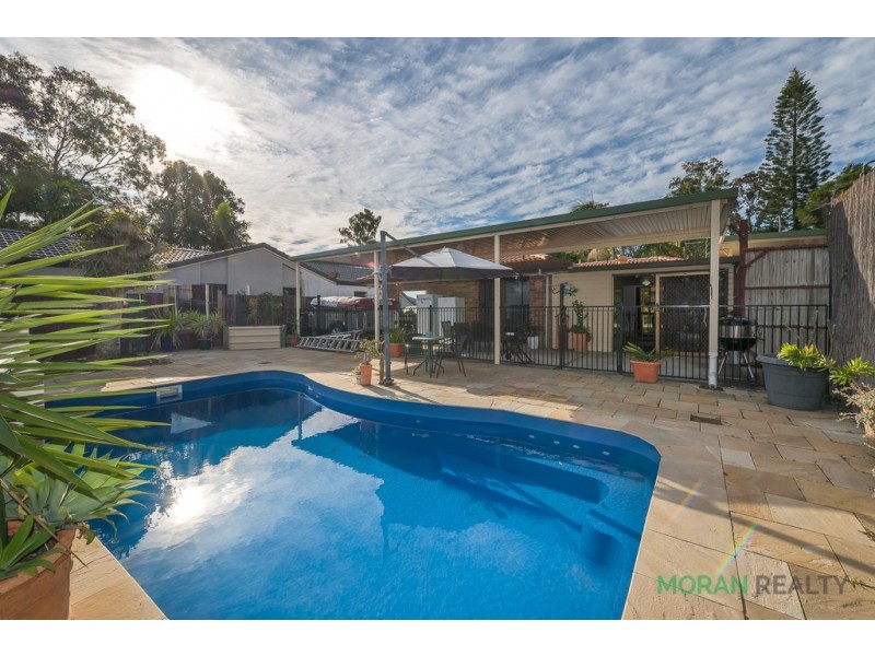 10 Levestam Court, Carrara QLD 4211