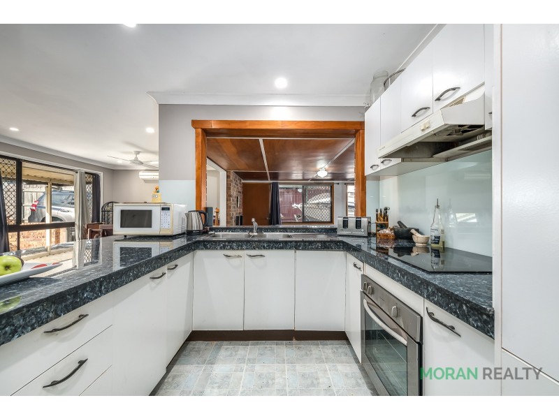 10 Levestam Court, Carrara QLD 4211