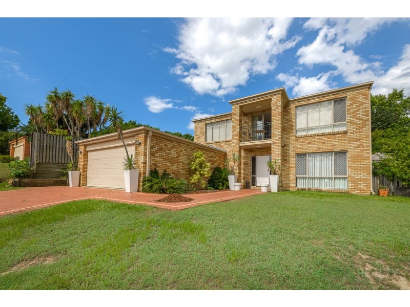 19 Lillywood Circuit, Molendinar QLD 4214