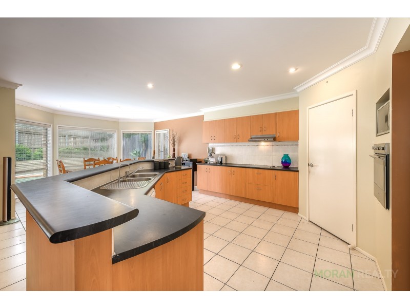 19 Lillywood Circuit, Molendinar QLD 4214