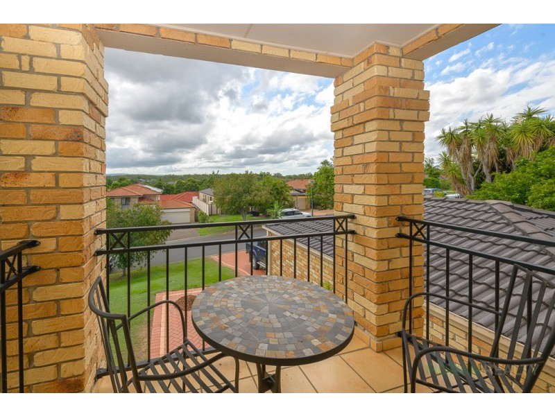 19 Lillywood Circuit, Molendinar QLD 4214