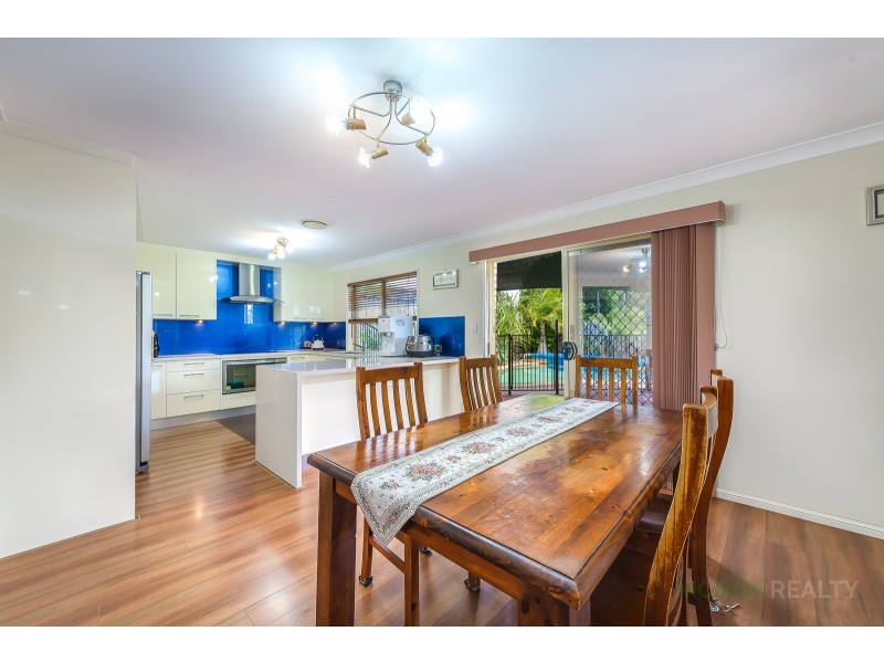 19 Dellwood Circuit, Molendinar QLD 4214