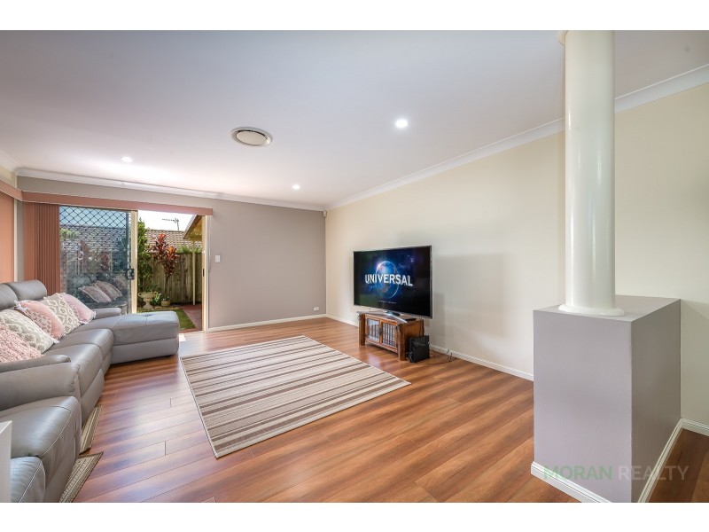 19 Dellwood Circuit, Molendinar QLD 4214