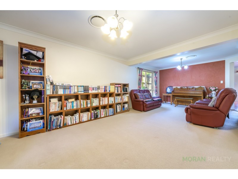 19 Dellwood Circuit, Molendinar QLD 4214