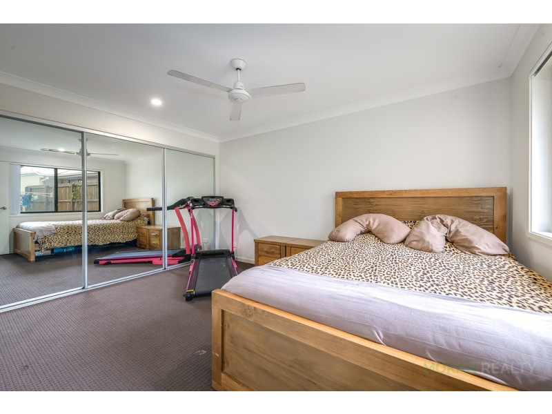 40 Mieka Crescent, Pimpama QLD 4209