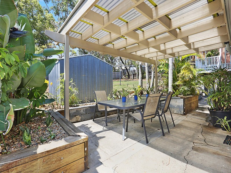 17 Darling Cres, Molendinar QLD 4214