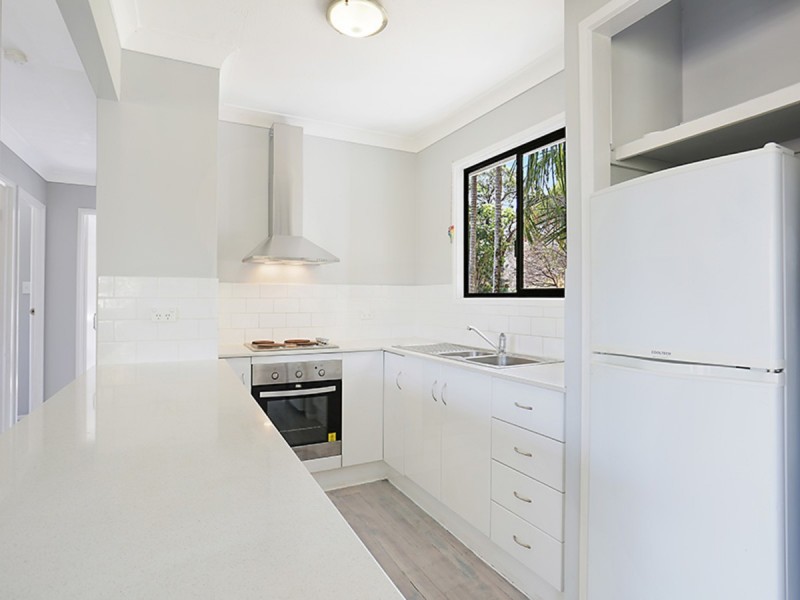 17 Darling Cres, Molendinar QLD 4214