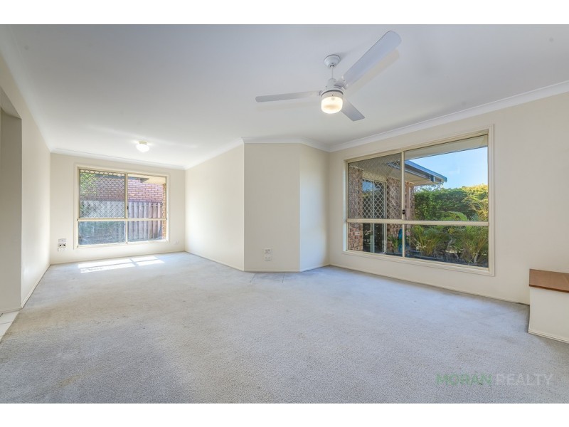 6 County Close, Parkwood QLD 4214