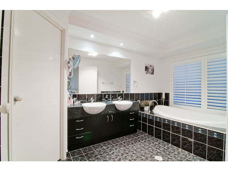 17 Callicoma Court, Ormeau QLD 4208