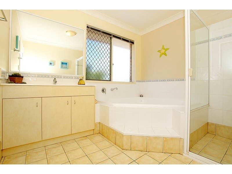 20 Watergum Parade, Molendinar QLD 4214