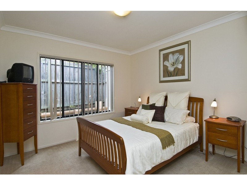2 Gumview Place, Molendinar QLD 4214