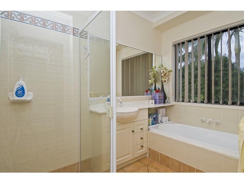 2 Gumview Place, Molendinar QLD 4214