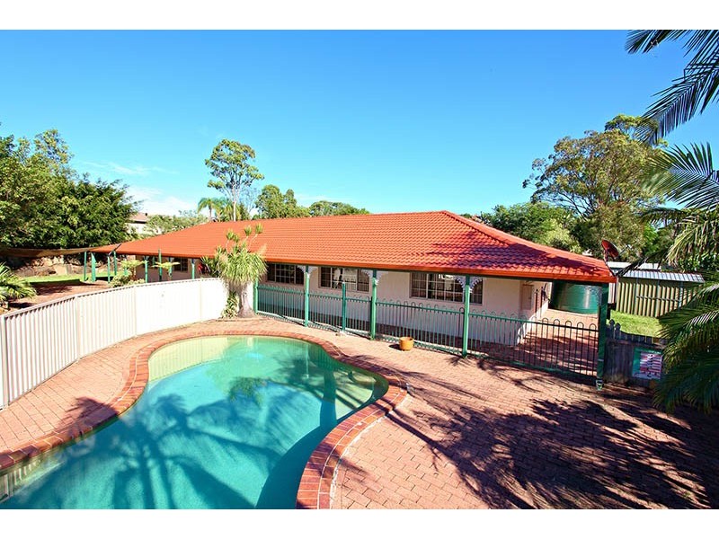 2 Batchworth Road, Molendinar QLD 4214