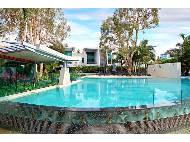 20-28 Bayview Street, Runaway Bay QLD 4216