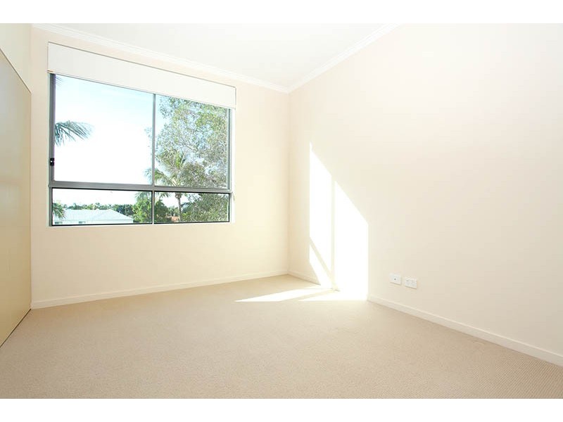 20-28 Bayview Street, Runaway Bay QLD 4216