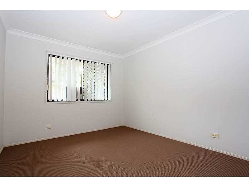 8 Clear River Boulevard, Ashmore QLD 4214