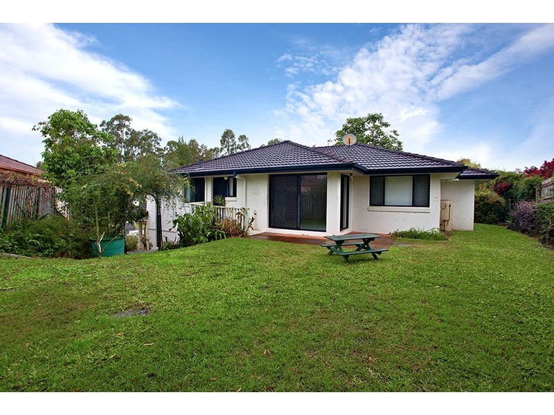 8 Clear River Boulevard, Ashmore QLD 4214