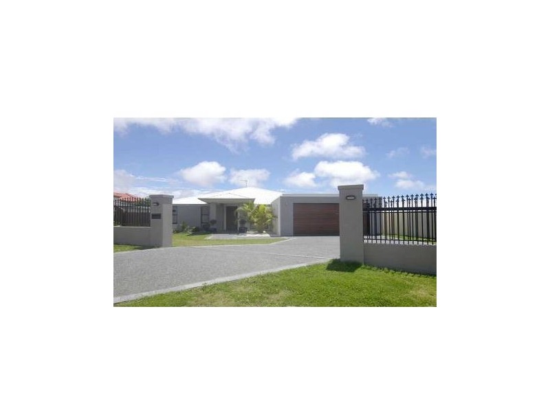 3 Redwood Place, Molendinar QLD 4214
