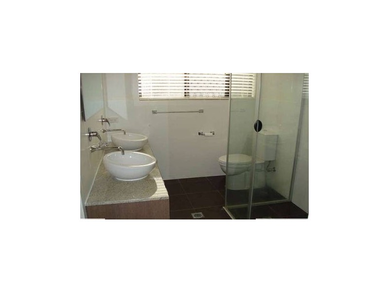 3 Redwood Place, Molendinar QLD 4214