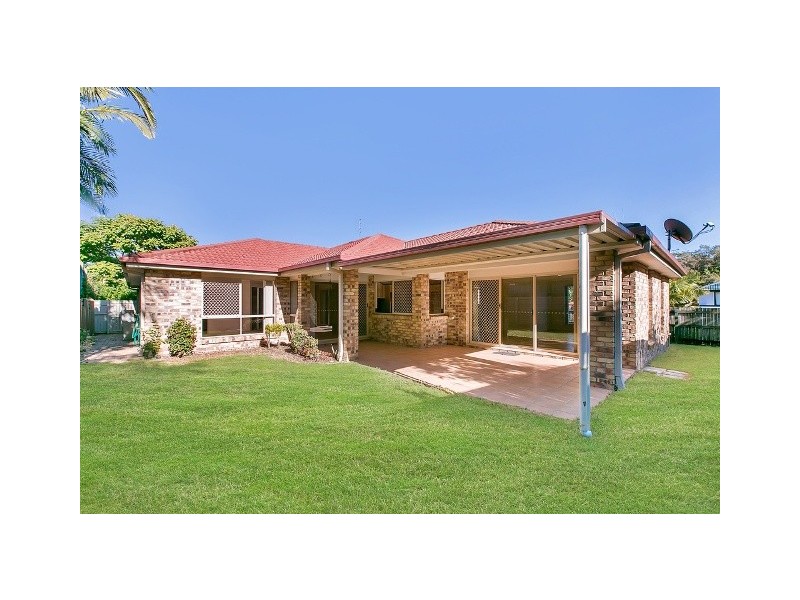 2 Gilcrest Court, Molendinar QLD 4214