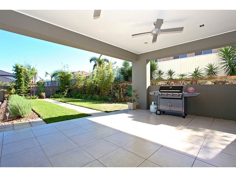 8 Corymbia Way, Molendinar QLD 4214