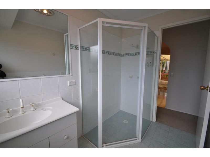 1/15 Botanical Drive, Labrador QLD 4215