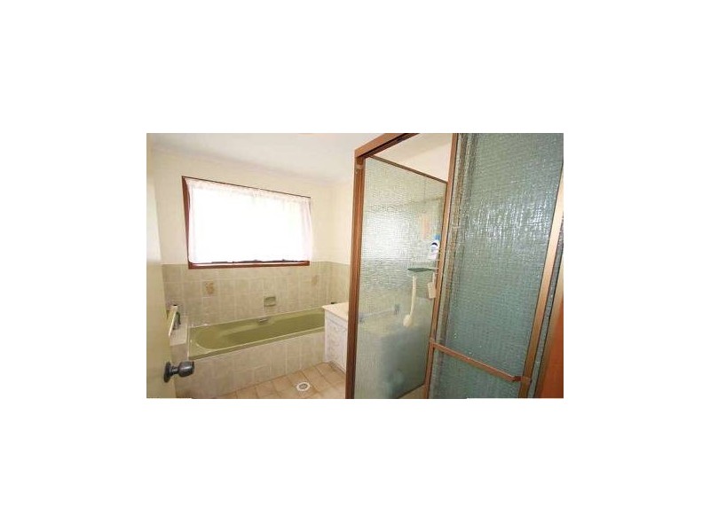 51 Macquarie Avenue, Molendinar QLD 4214