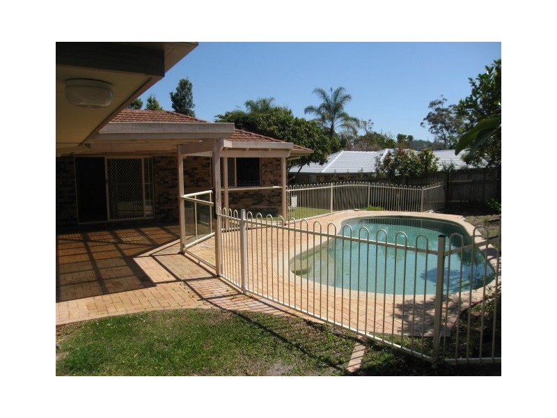 32 Henry Cotton Drive, Parkwood QLD 4214