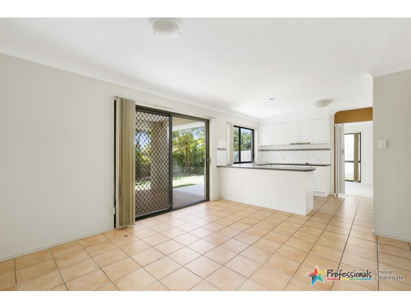 53 Crestwood Drive, Molendinar QLD 4214