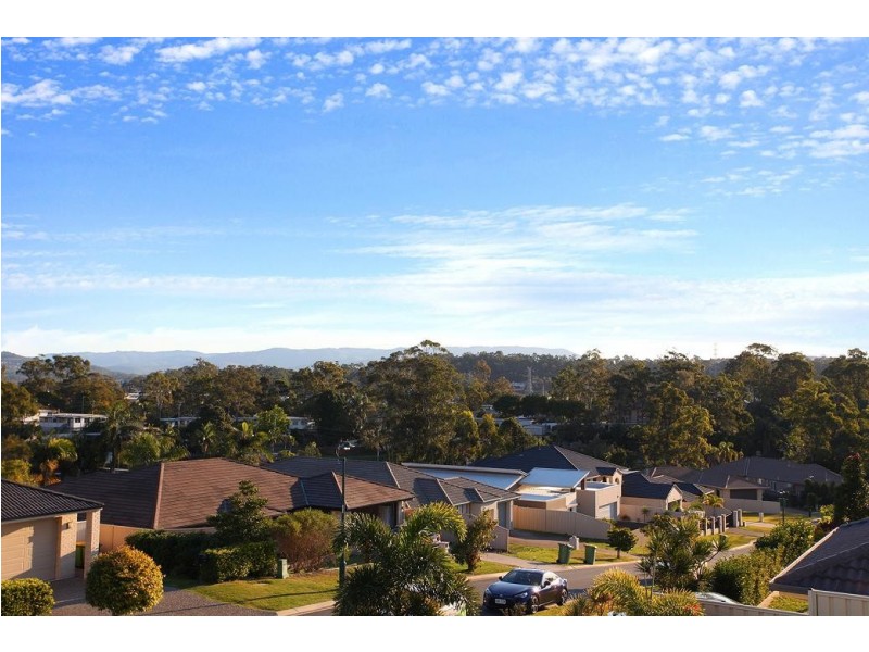 13 Stringybark Drive, Molendinar QLD 4214