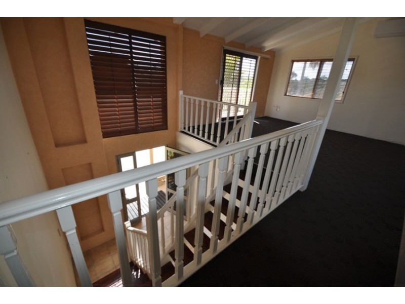 12 Flinders Avenue, Molendinar QLD 4214