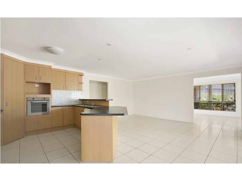 18 Silkwood Way, Molendinar QLD 4214