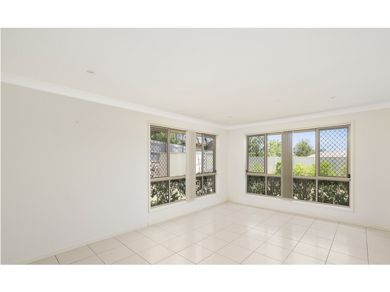 18 Silkwood Way, Molendinar QLD 4214