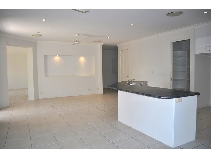6 Viewridge Way, Molendinar QLD 4214
