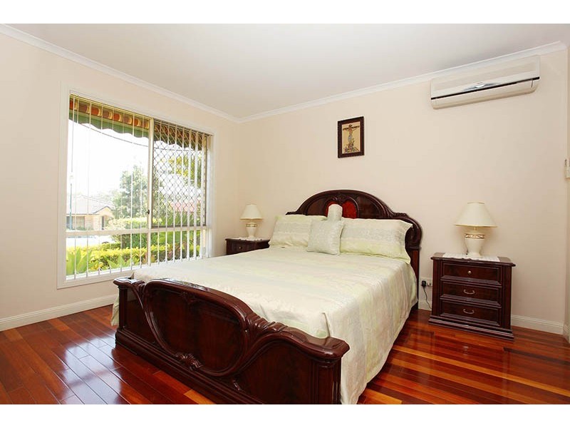 34 Gumleaf Drive, Molendinar QLD 4214