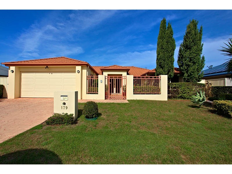 179 Crestwood Drive, Molendinar QLD 4214