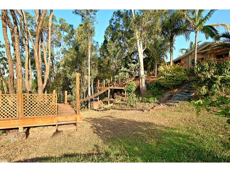 11 Kingsway Drive, Molendinar QLD 4214