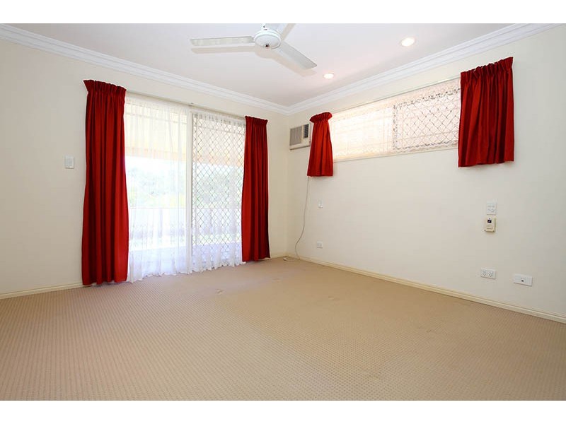 2 Ganton Court, Parkwood QLD 4214