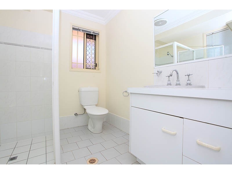 2 Ganton Court, Parkwood QLD 4214