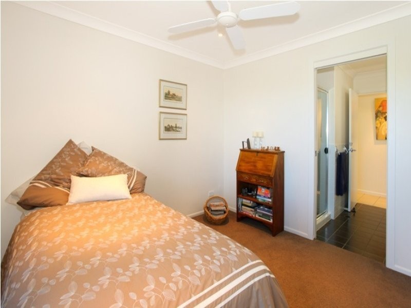 11 Casuarina Drive, Molendinar QLD 4214