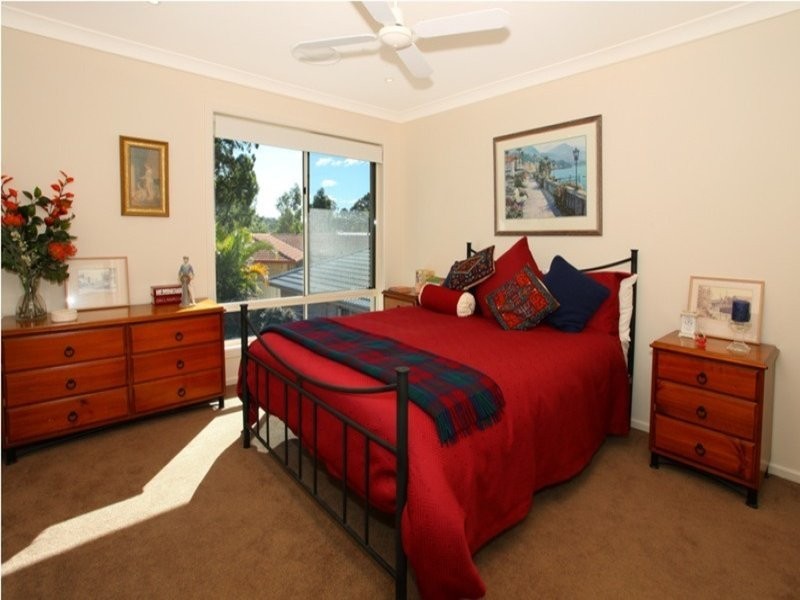 11 Casuarina Drive, Molendinar QLD 4214