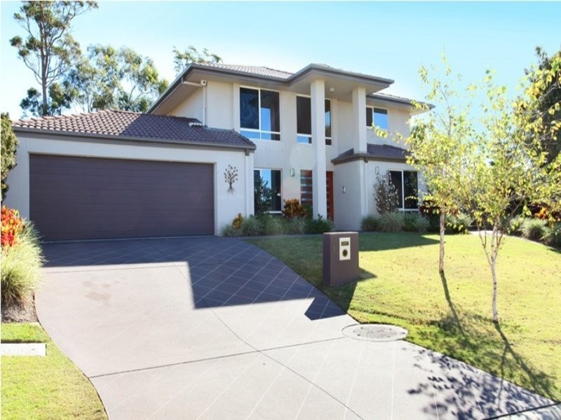 11 Casuarina Drive, Molendinar QLD 4214