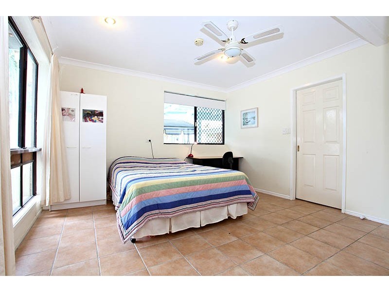 142 Currumburra Road, Ashmore QLD 4214