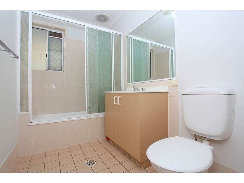 111 Macquarie Avenue, Molendinar QLD 4214