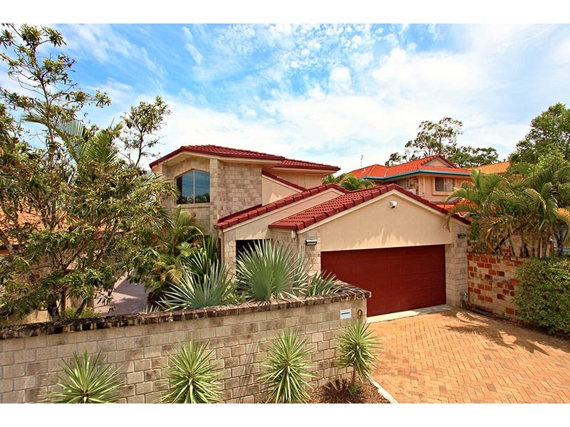 9 Sage Court, Runaway Bay QLD 4216