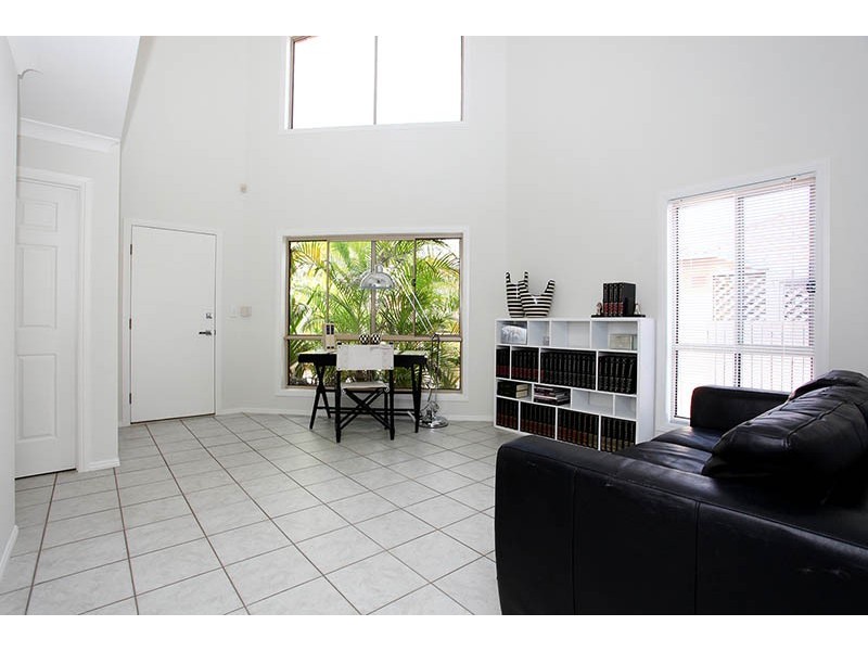 9 Sage Court, Runaway Bay QLD 4216