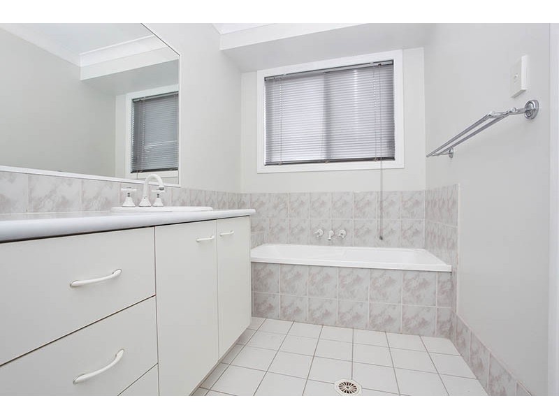 9 Sage Court, Runaway Bay QLD 4216