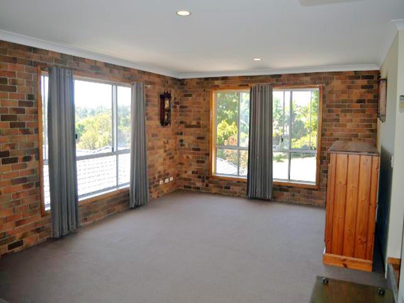 4 Cathedral Avenue, Molendinar QLD 4214