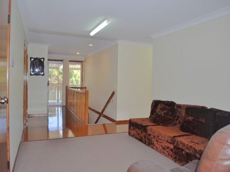 4 Cathedral Avenue, Molendinar QLD 4214
